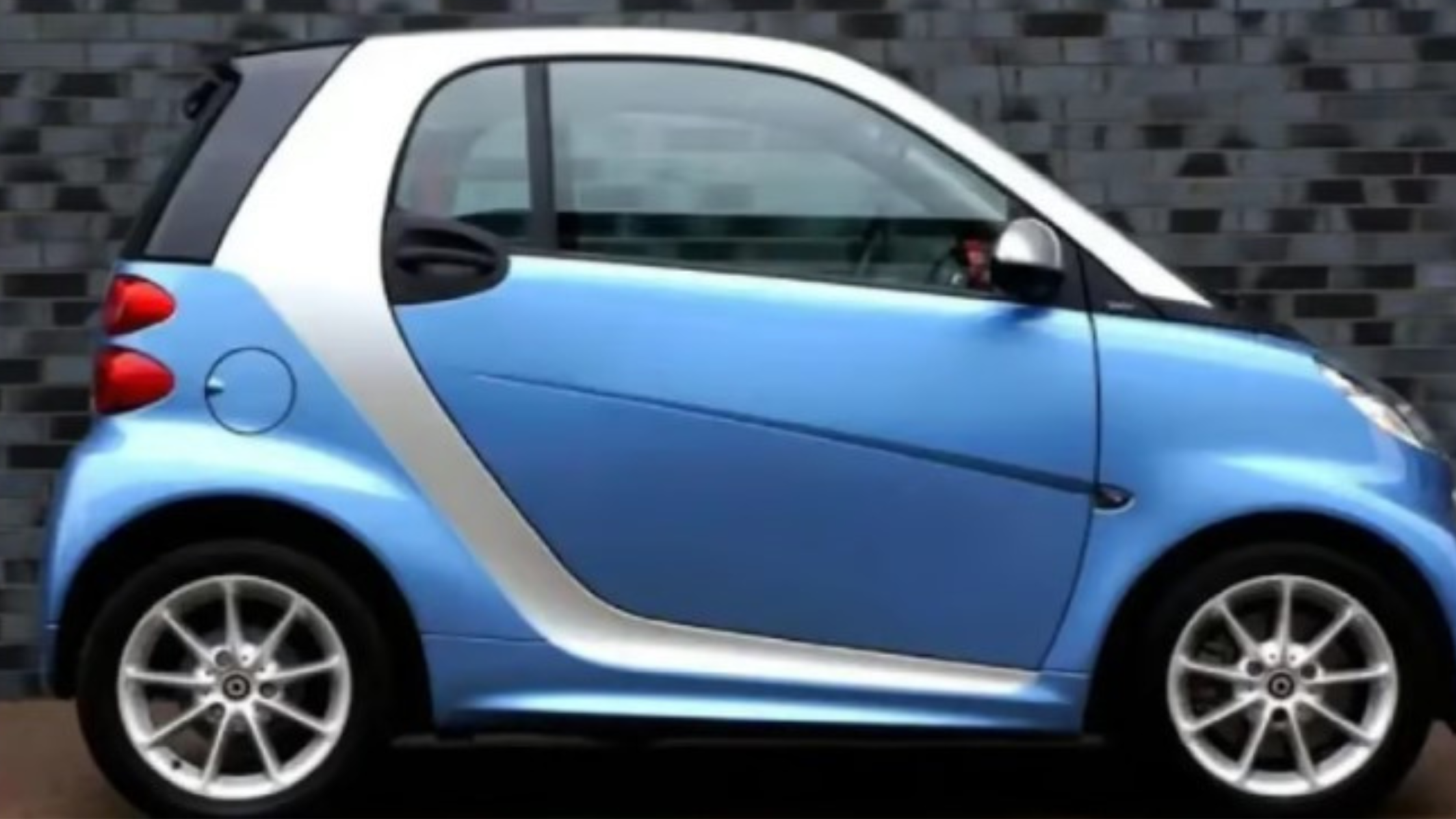 (फोटो- सोशल मीडिया) New EV car has come to end Tata Nano's game in the market, amazing look 