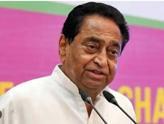 'Kamal' Nath is going to join BJP with his son Nakul!